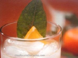 Receta de chilcano de eucalipto y mandarina