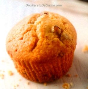 receta de muffins integrales con guindones y nueces